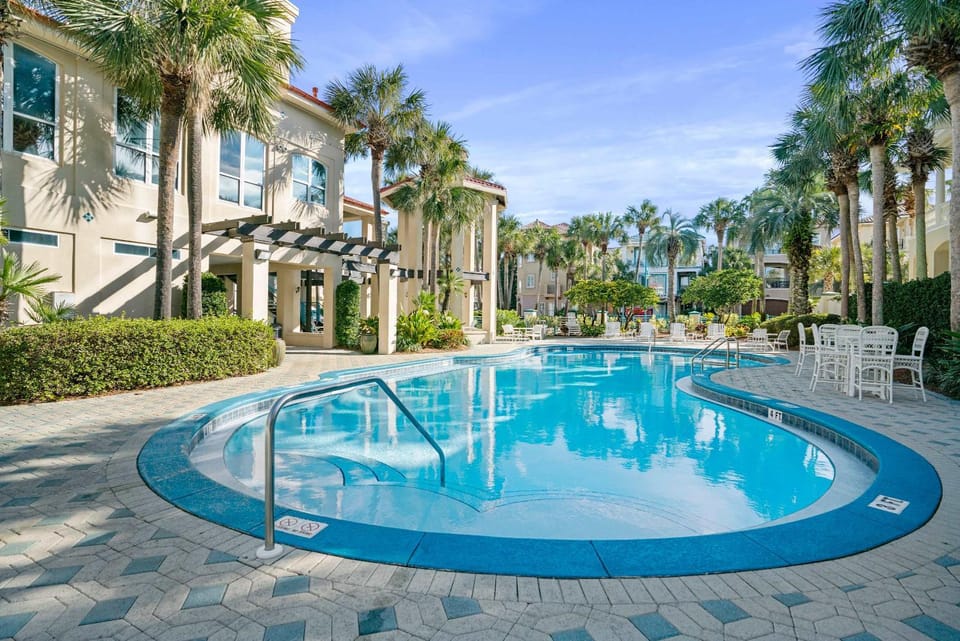 Ocean Manor - Private Community Beach Access House in Destin