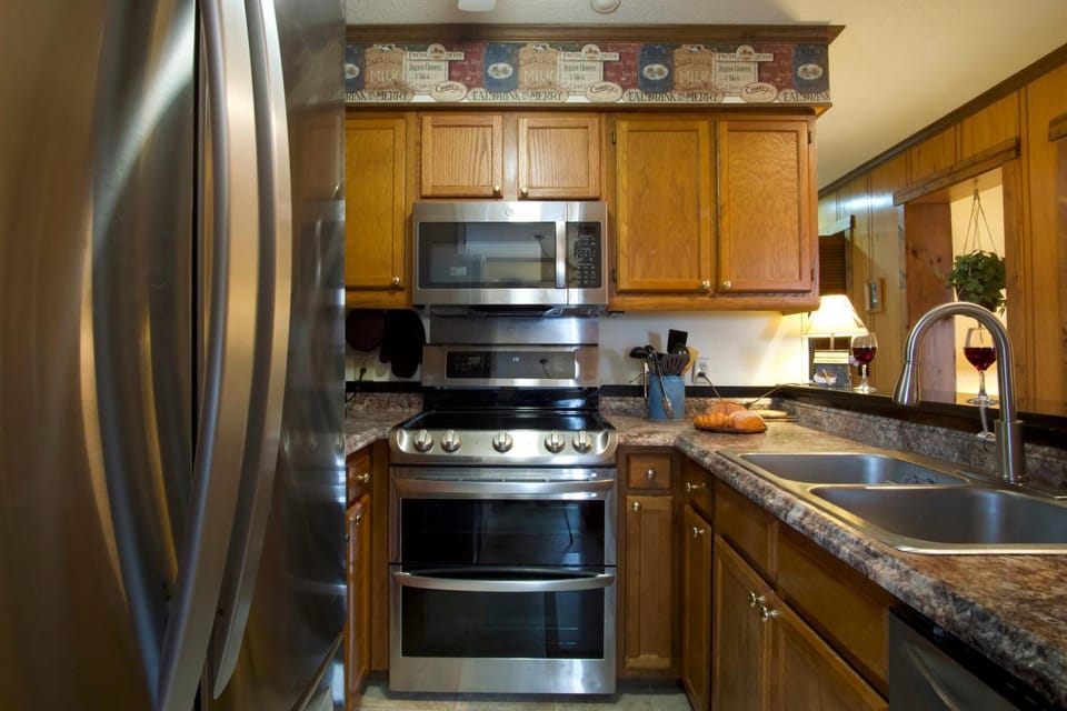 Kitchen or kitchenette, Other, oven, stove