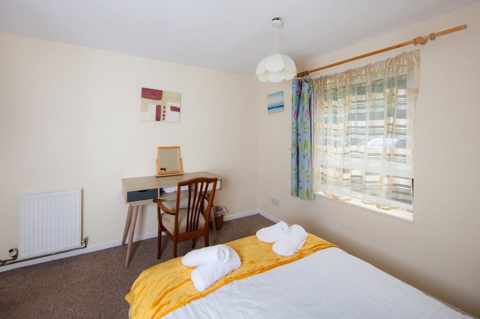 Warm Arthurs Seat View 4 Bdrm Apartment Apartment in Edinburgh