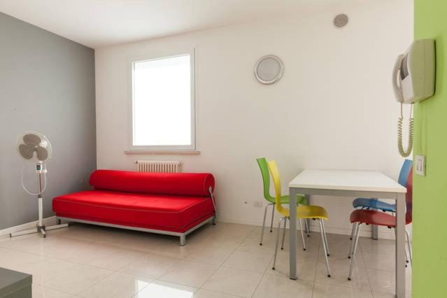 Day, Living room