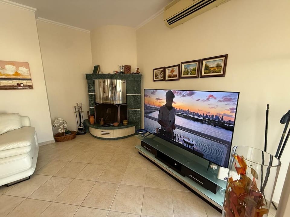 Adriatic Sunset Apartment Apartment in Tirana County, Albania