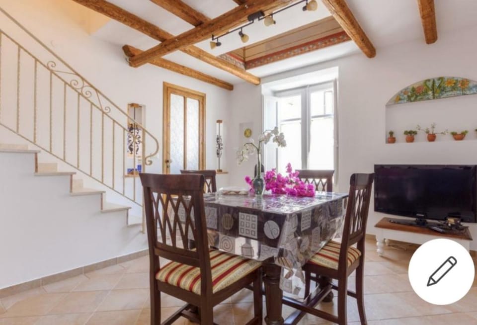 Garibaldi home Fabrizia Apartment in Castellammare del Golfo