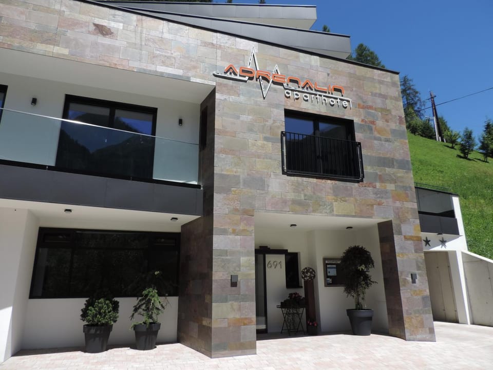 Facade/entrance, Summer