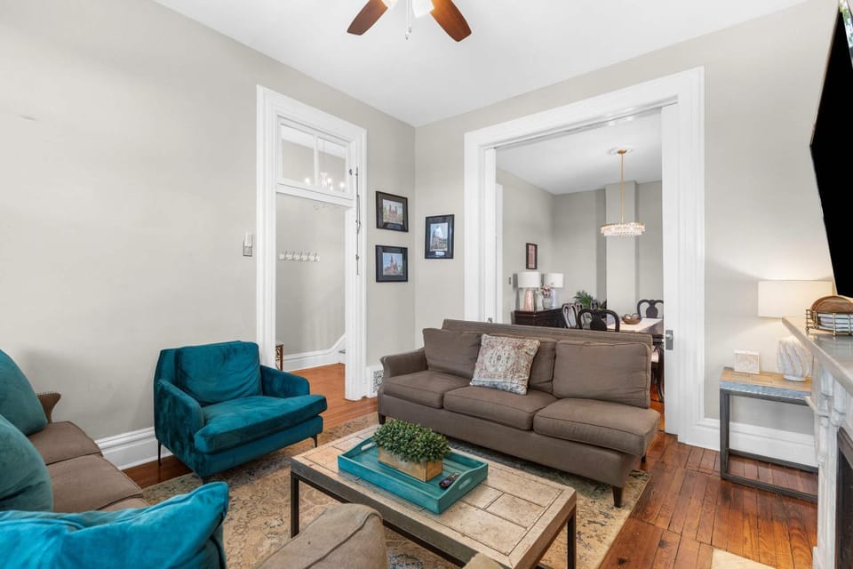Charming STL Home Near Attractions ABODEbucks House in Saint Louis