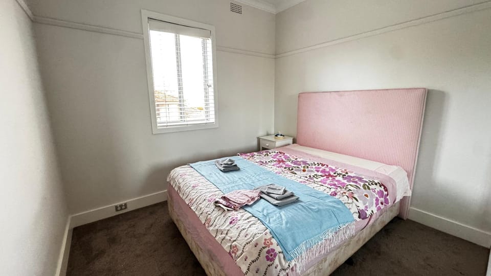 Main road apartment Vacation rental in Sydney