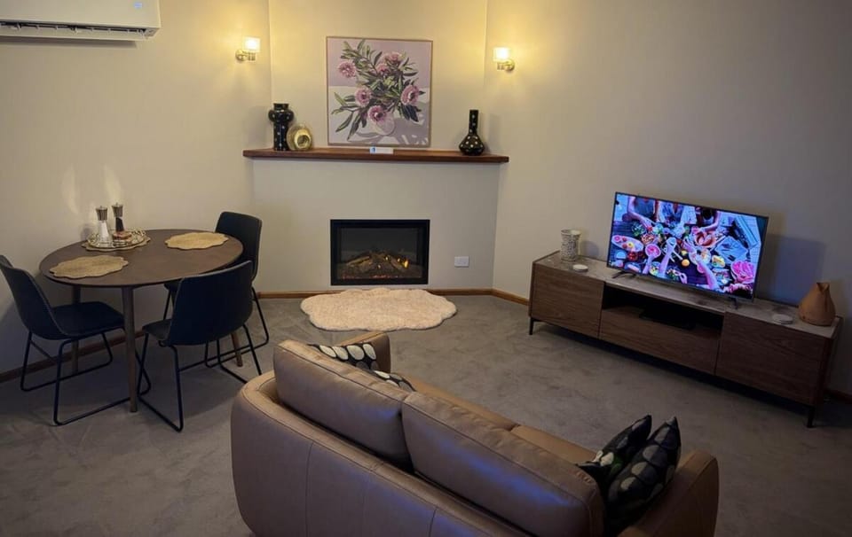 New Bathroom, Dressing Room and Electric Fireplace Villa in Tasmania