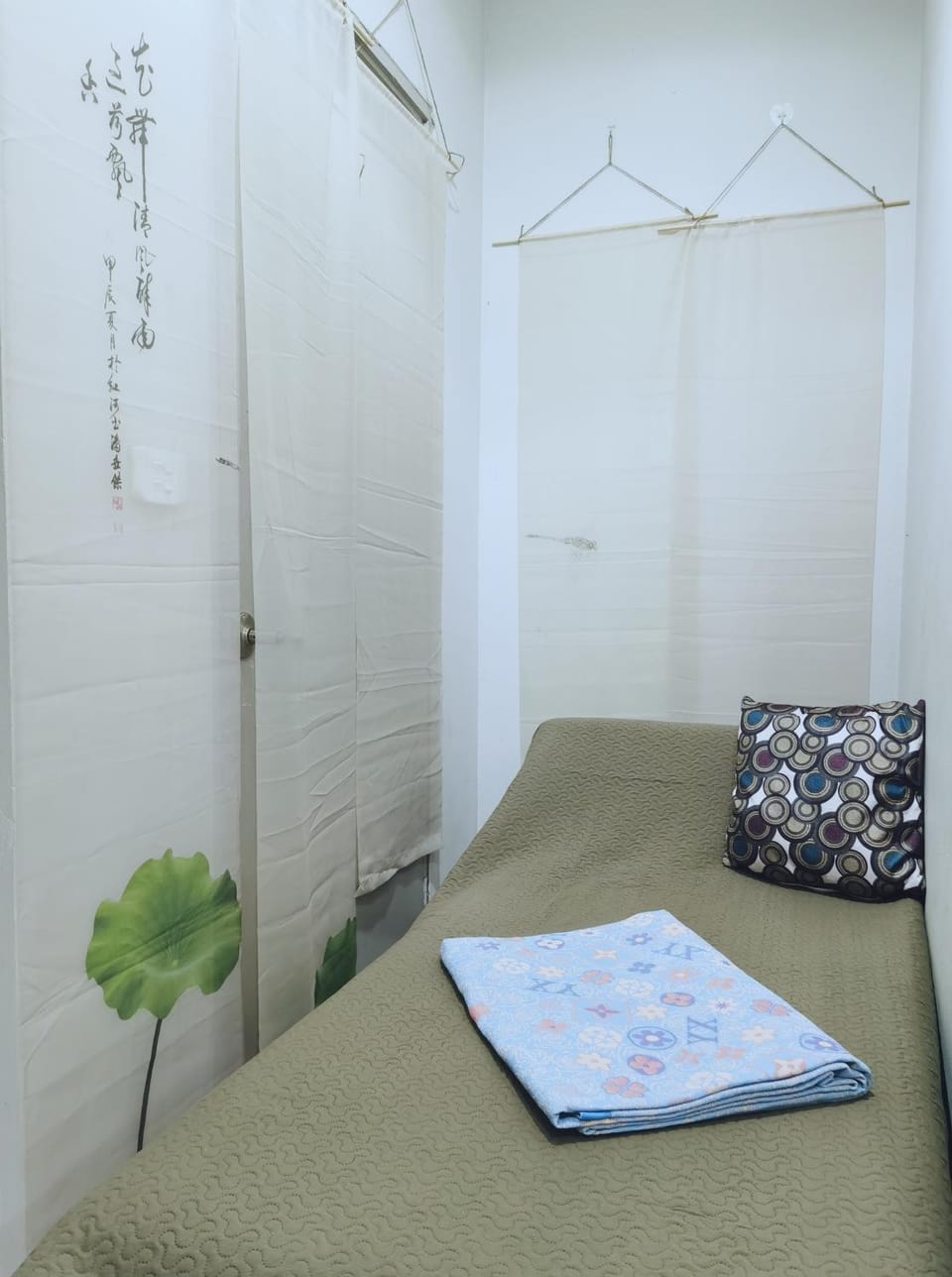Nice room near airport Vacation rental in Nadi