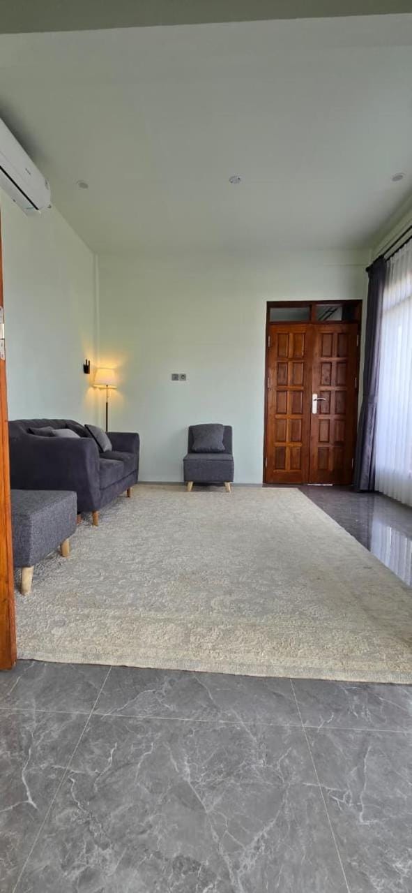 Suci's Friendly Garden Apartment 7c 1st floor Apartment in Batu Layar