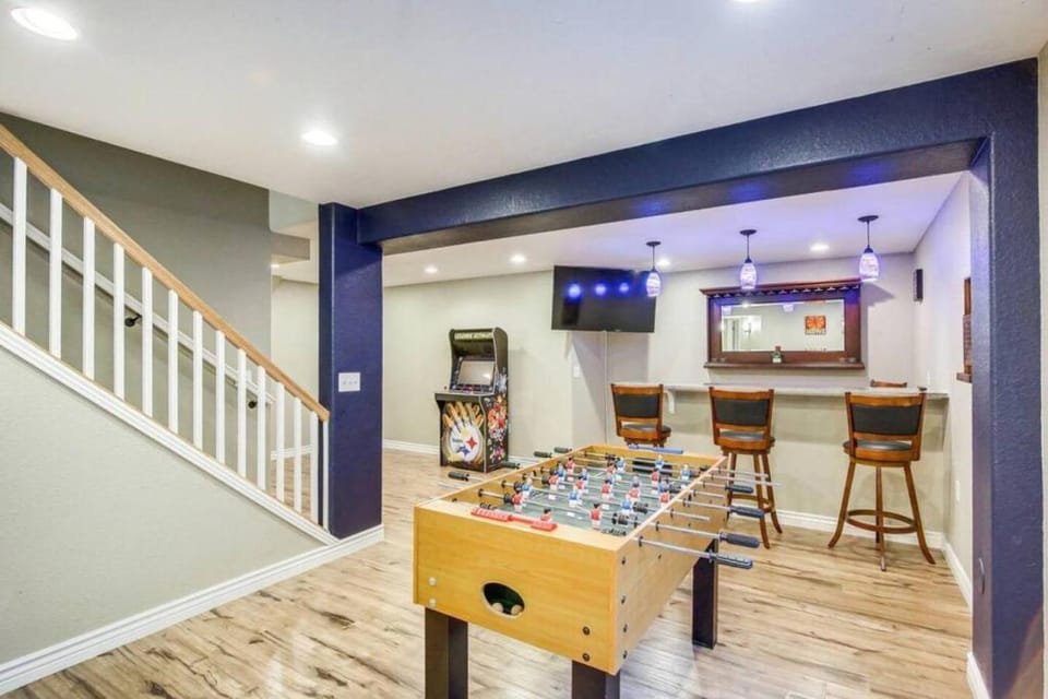 DIA Airport retreat I 20 mins to Downtown Denver House in Commerce City