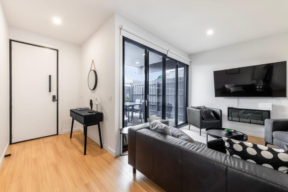 The Cassinia Club Your Coastal Escape! House in Melbourne