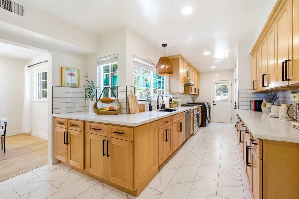 Mountain Foothill Paradise Charming Retreat 3BR3BA House in Sierra Madre
