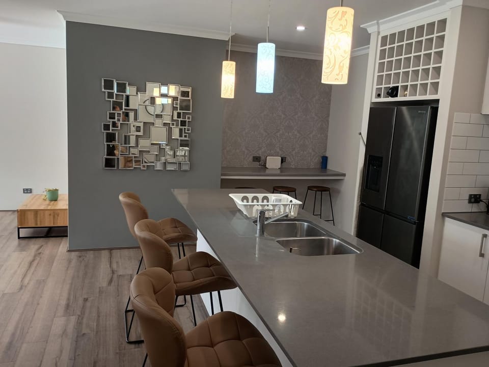 Eden beach retreat House in Perth