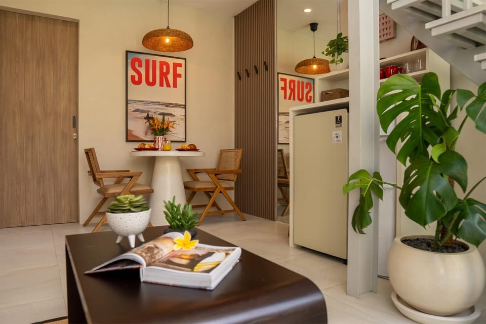 Kitchen or kitchenette, Seating area, Dining area, minibar