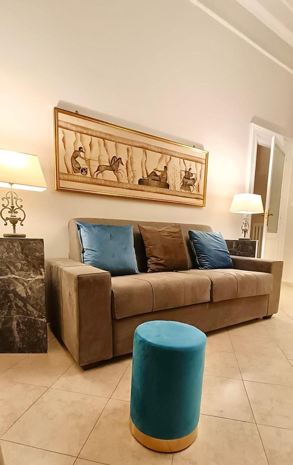 5 min from Metro Station - Liberty Suite in Vomero Apartment in Naples