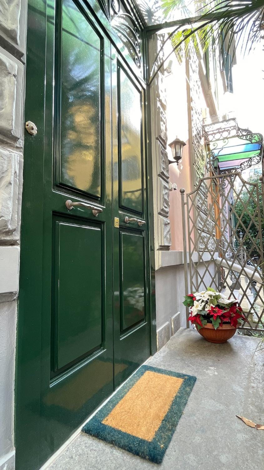 5 min from Metro Station - Liberty Suite in Vomero Apartment in Naples