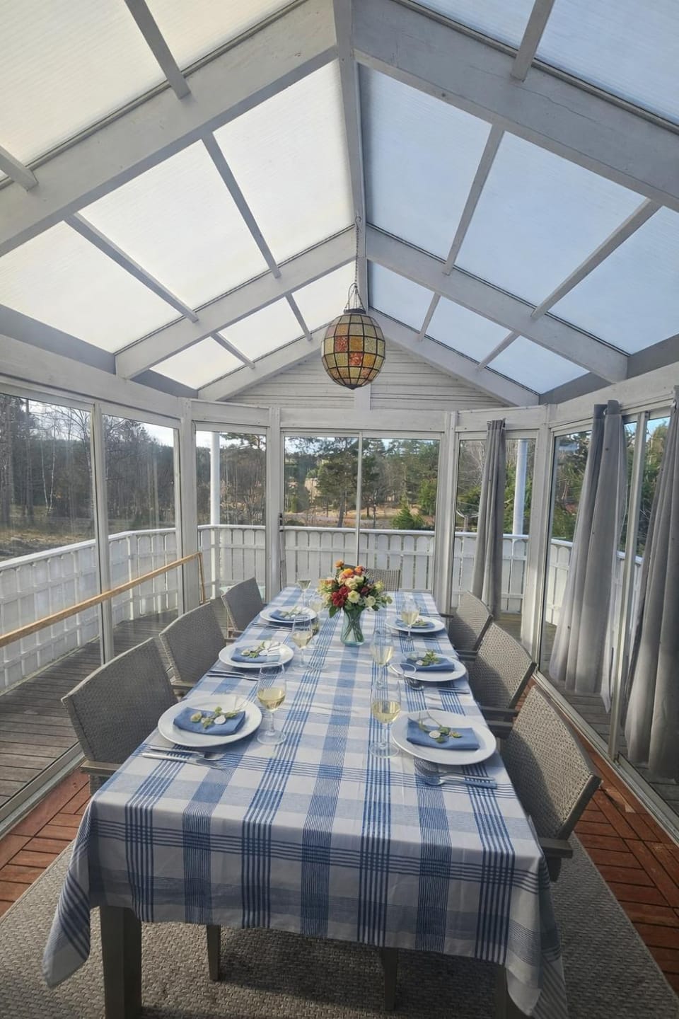 Modern cottage near lake & beach, family-friendly Villa in Stockholm County