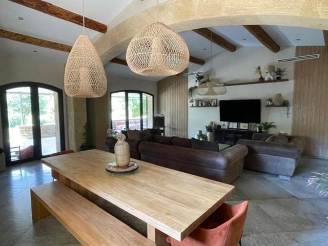 Charming house with terrace and wooded garden Villa in Lambesc