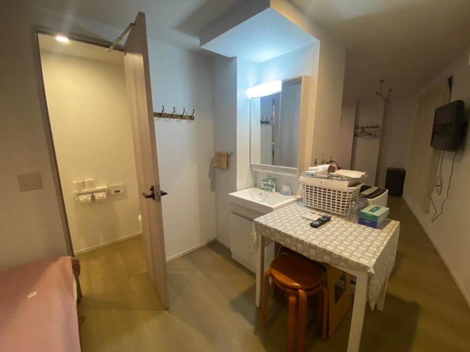 Hotel MR TOMO ATAMI 303 Apartment in Shizuoka Prefecture