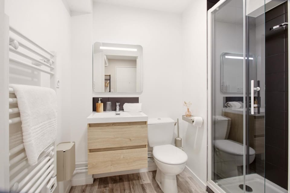 Studio 101 - F1 hypercentre - Wifi - Tram à 20m Apartment in Caen