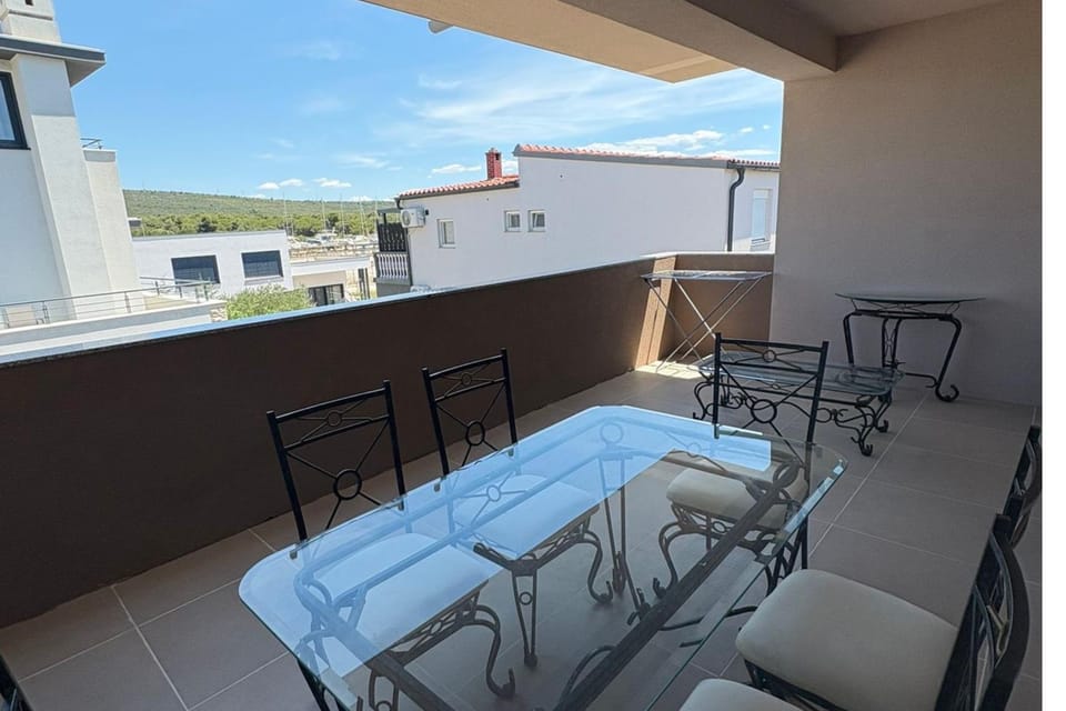 Balcony/Terrace, Balcony/Terrace