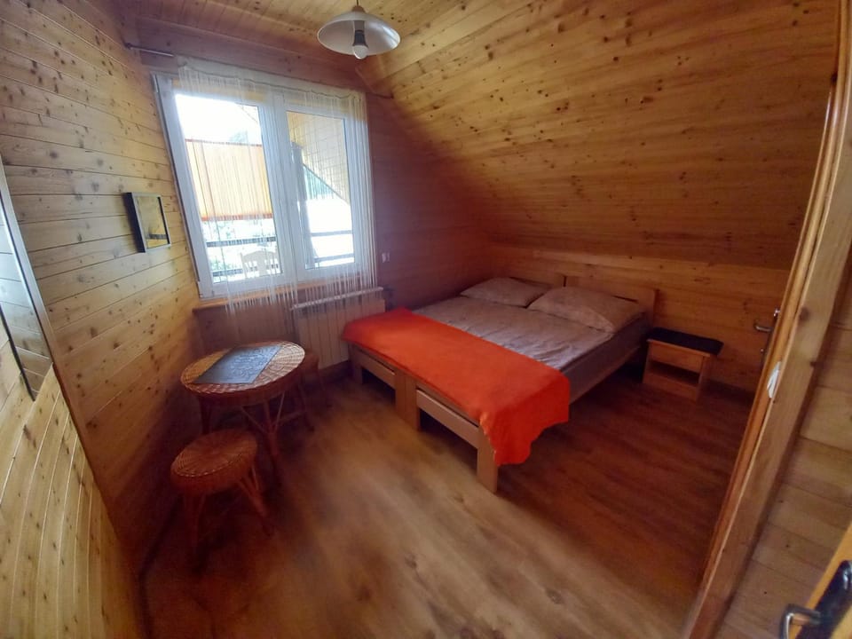 Pod lasem dom letniskowy Nature lodge in Lviv Oblast