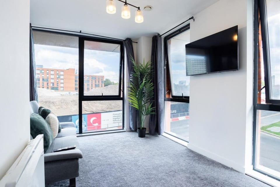 Manchester City Centre, Salford, Modern Spacious Apartment in Salford