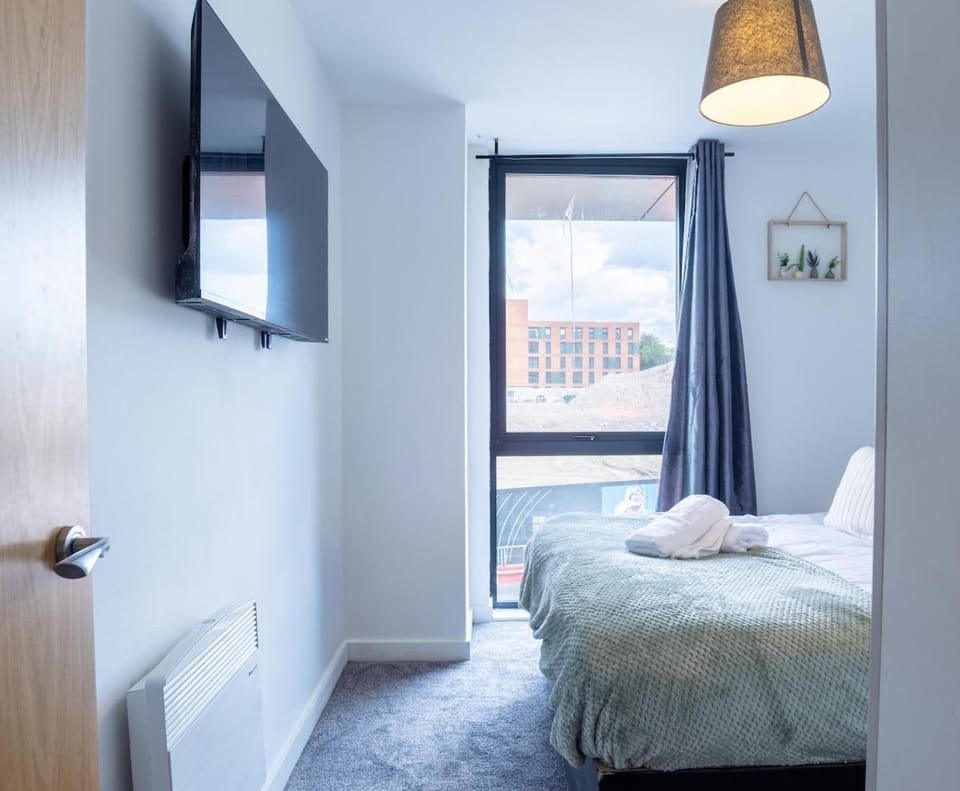 Manchester City Centre, Salford, Modern Spacious Apartment in Salford