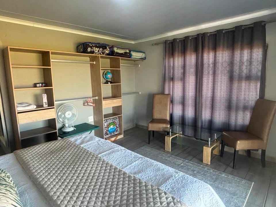 Ebukhosini Pampierstad Jankemp Harswater Taung Bed and Breakfast in North West, South Africa