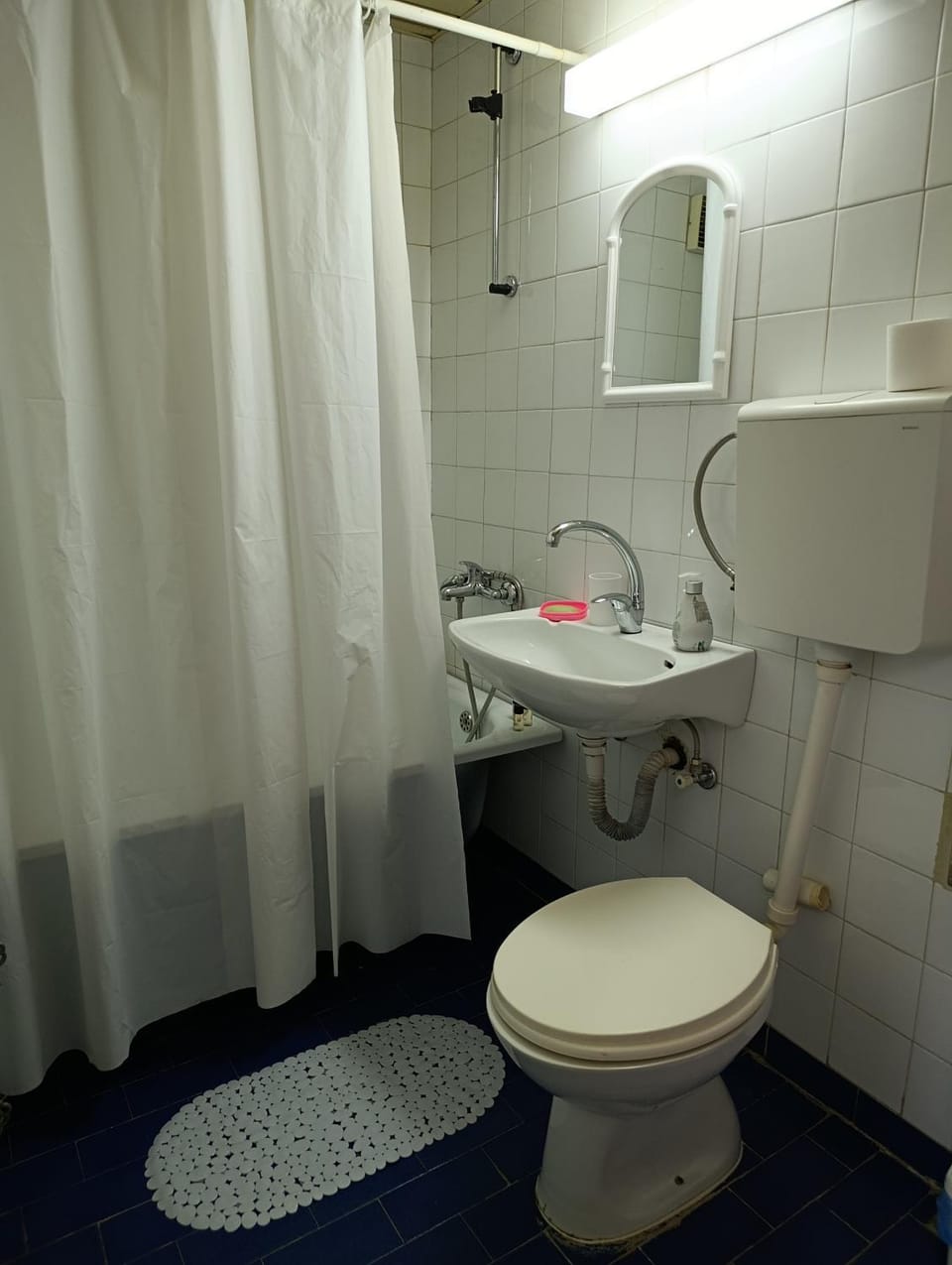 Toilet, Bathroom