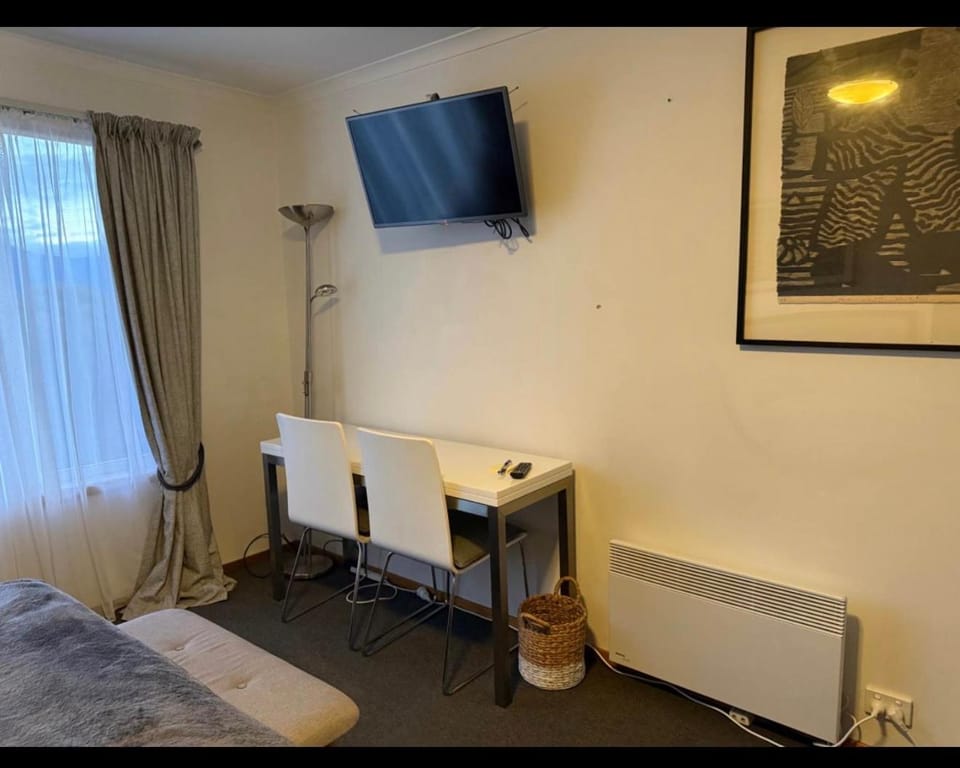 Aussie Camping and visiting points Campground/ 
RV Resort in Tasmania