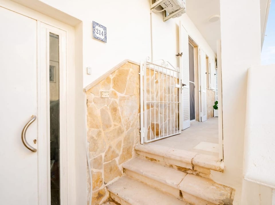 SanVitoStea Seafront Apartments Apartment hotel in Italy