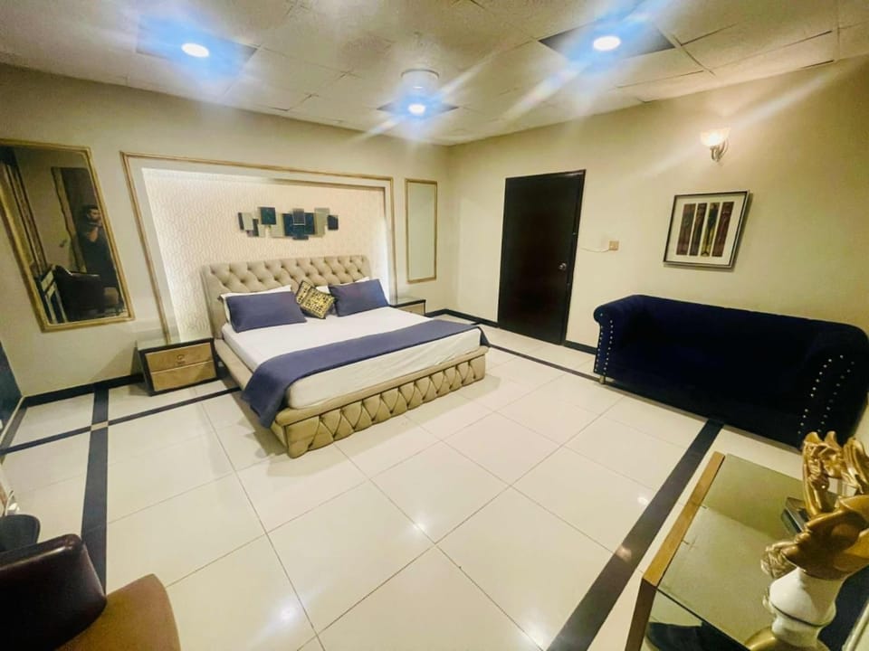 2 BHK-Luxury Furnished Portion F8 Islamabad Villa in Islamabad