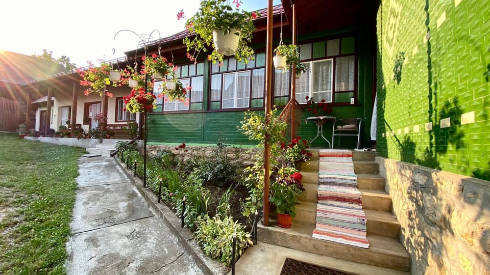 Golyafeszek Vendeghaz Bed and Breakfast in Cluj County