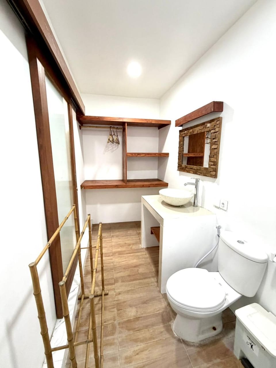 Narya Guest House Bed and Breakfast in North Kuta