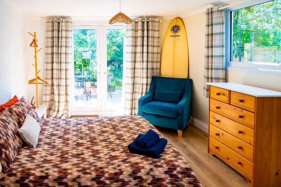 Cosy Garden Annexe 10 mins to Goodwood Apartment in Chichester