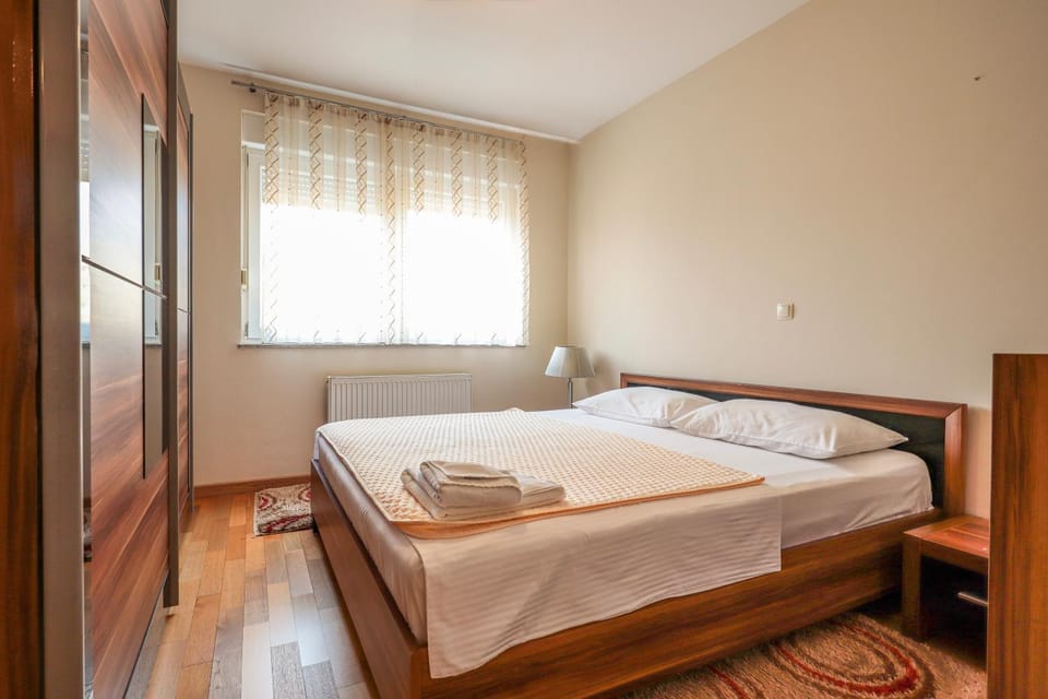 Bed, Bedroom, wardrobe