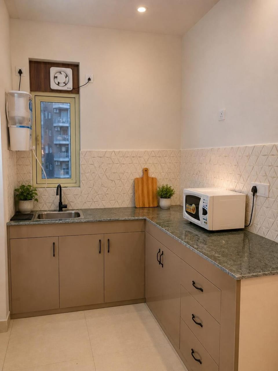 Kitchen or kitchenette