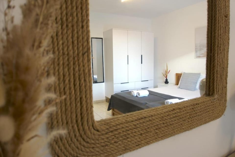 Ground Floor Studio at Xenios Avlais Apartment in Alikanas