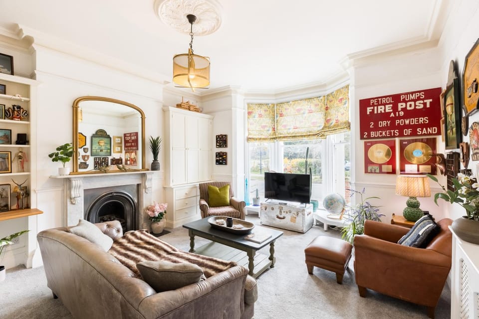 TV and multimedia, Living room, Seating area
