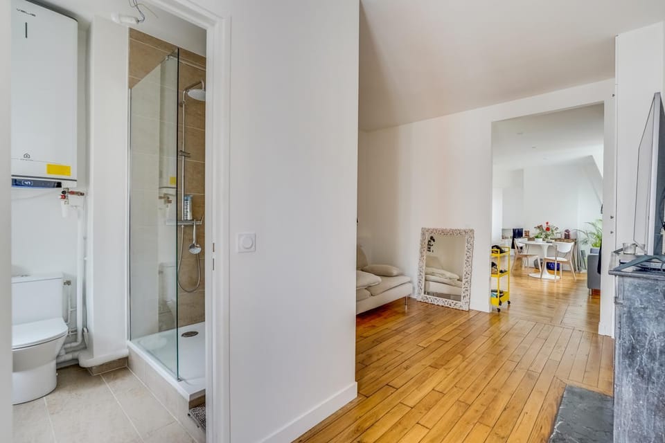 Shower, Toilet, Bathroom, Living room, Bedroom