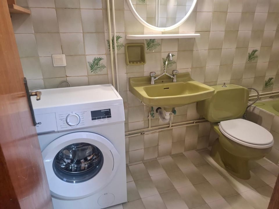 Toilet, Bathroom