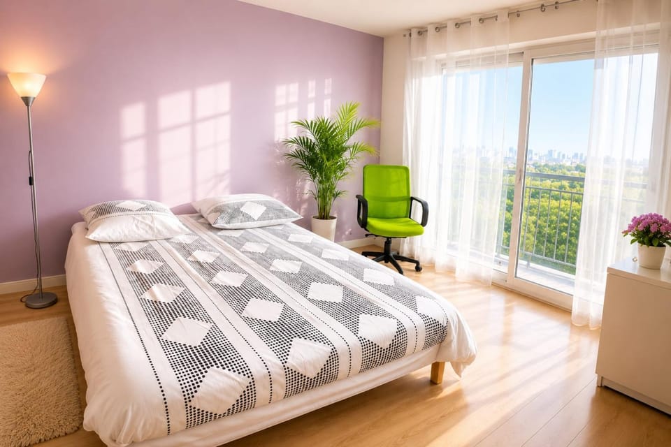 Apartment with balcony near beach & center Apartment in Saint-Nazaire
