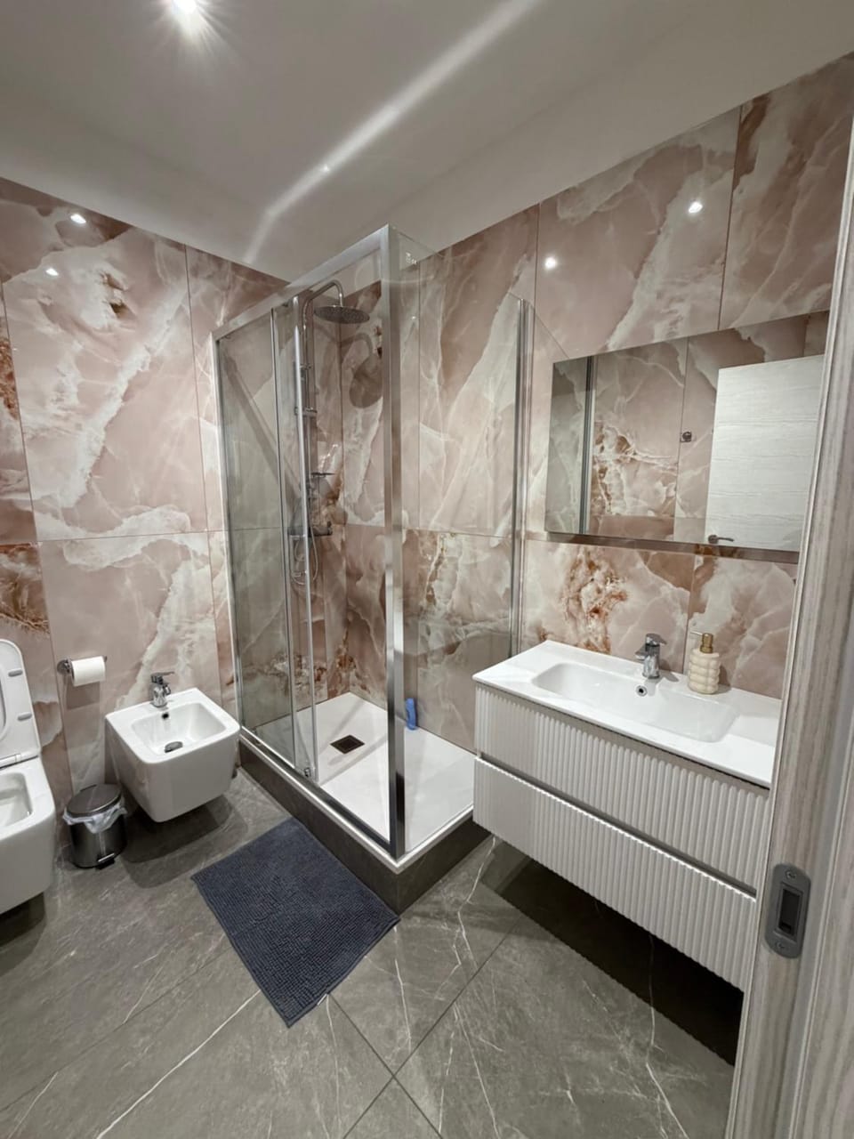 Appartamento Blue&Red Apartment in Savona