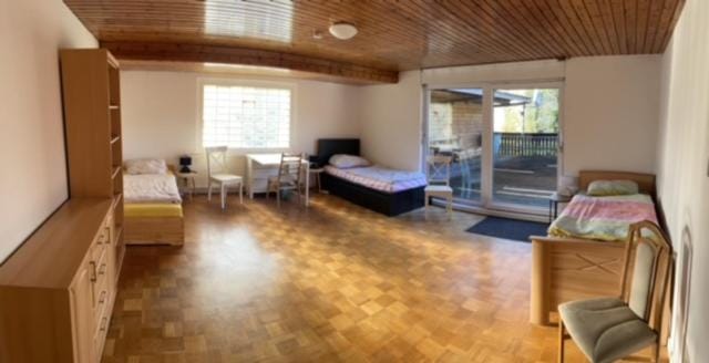 Günstige Monteurzimmer - oder als ganzes Haus zu vermieten Bed and Breakfast in Baden-Württemberg