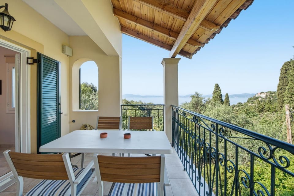 Property building, Balcony/Terrace