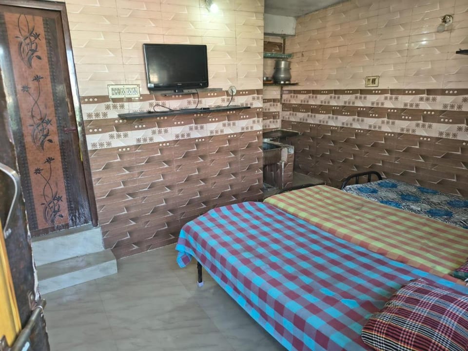 C Gowri Lodge Bed and Breakfast in Tamil Nadu