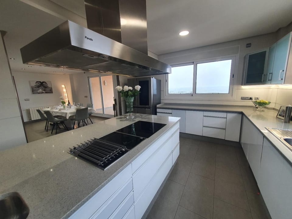 Grand Horizon Villa Valencia Villa in Valencian Community