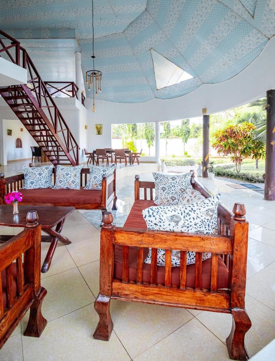 Communal lounge/ TV room