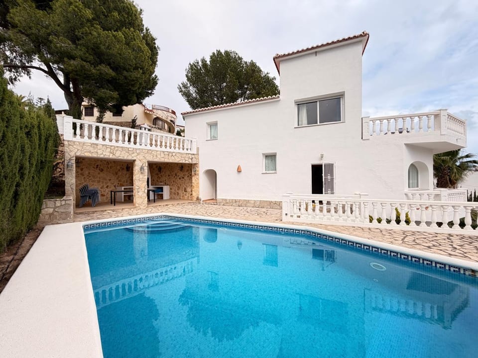 Garden, Swimming pool