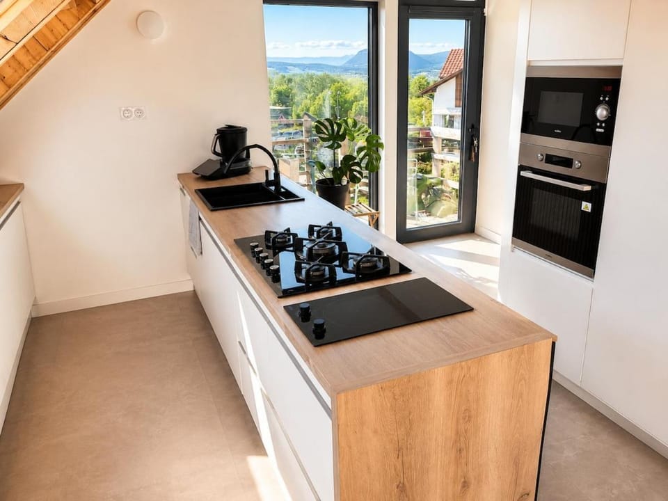 Appartement à Annecy avec piscine privée Apartment in Haute-Savoie